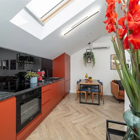 Horizon - Luxury Studio, Old Town Apartment